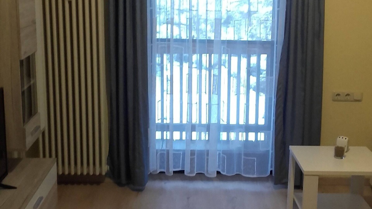 Bad Koenigshofen I. Grabfeld Apartment | Geräumiges 2-Raum-Appartement (40qm) mit Balkonzugang und kostenfreiem WLAN