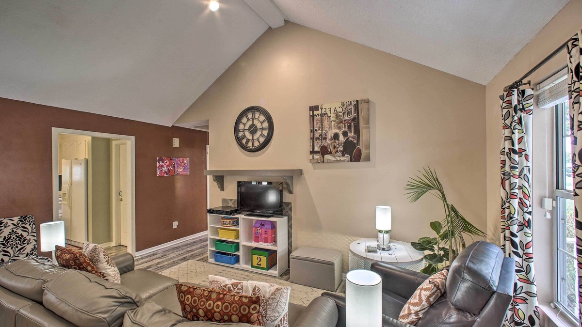 Greenville - Spartanburg Cottage | Get 10% off for week-long booking at Dog Friendly Cottage with fenced backyard