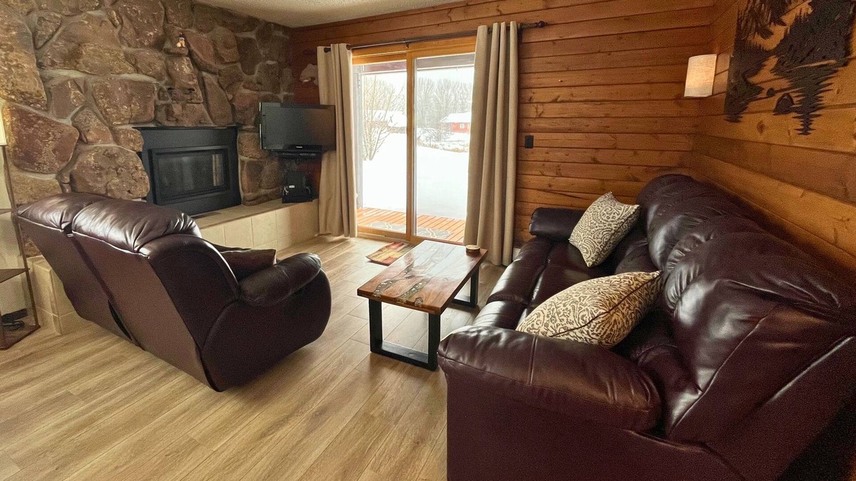 Clark House | Get away from it all with modern conveniences! Pet friendly with hot tub!
