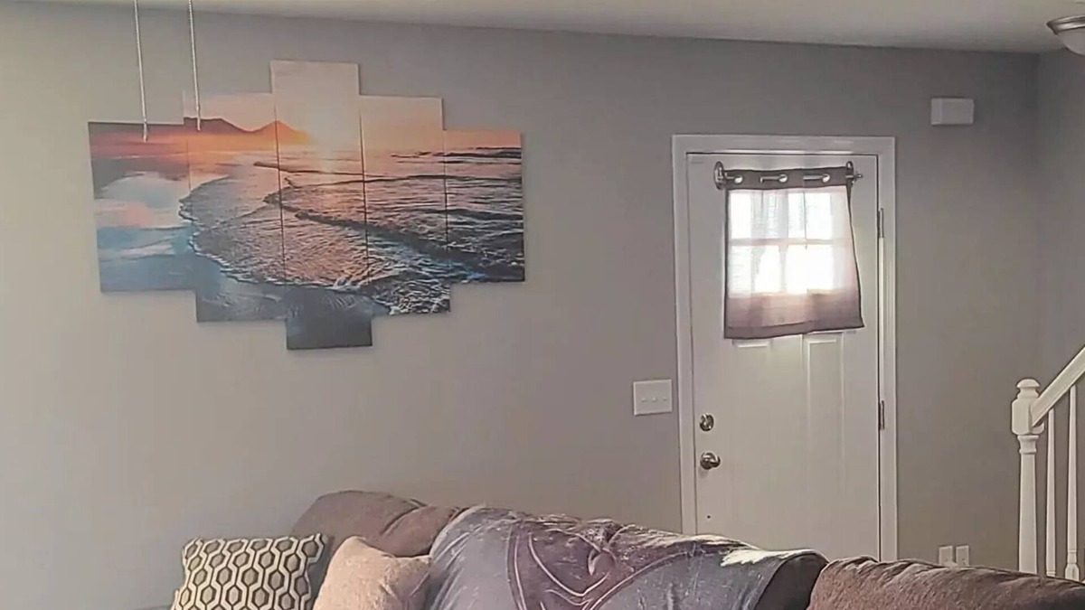 Milford House | Get away in New home away from home Near the beach!