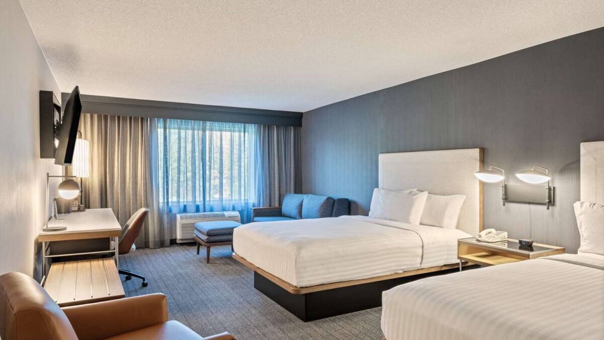Pleasant Hill Hotel | Get Ready for Blissful Getaway! 4 Affordable Units, Near Calypso Cabanas
