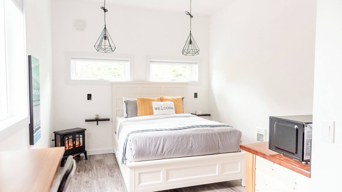 Ucluelet Apartment | *Getaway Private Suite "El Faro"