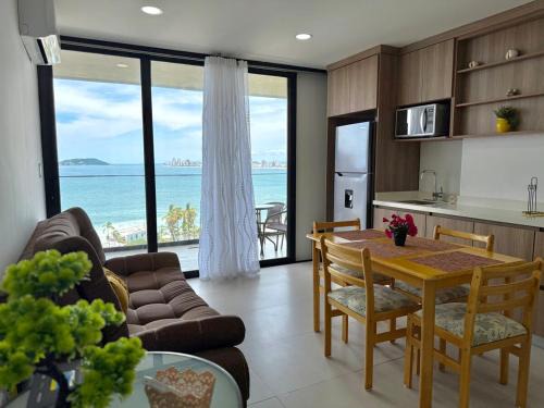 Balcones de Loma Linda Apartment | Getaway with Incredible Sea View