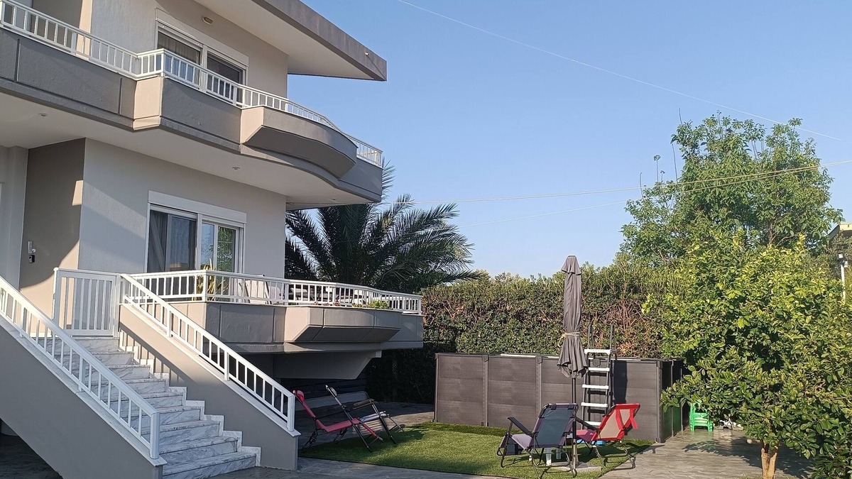 Petaloudes Villa | GianAngelo Holiday Villa, άνετη οικογενειακή βίλα με gym room