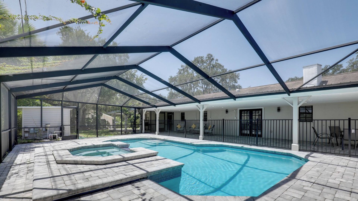 Gibsonton House | Gibsonton Vacation Rental w/ Private Lanai & Pool!