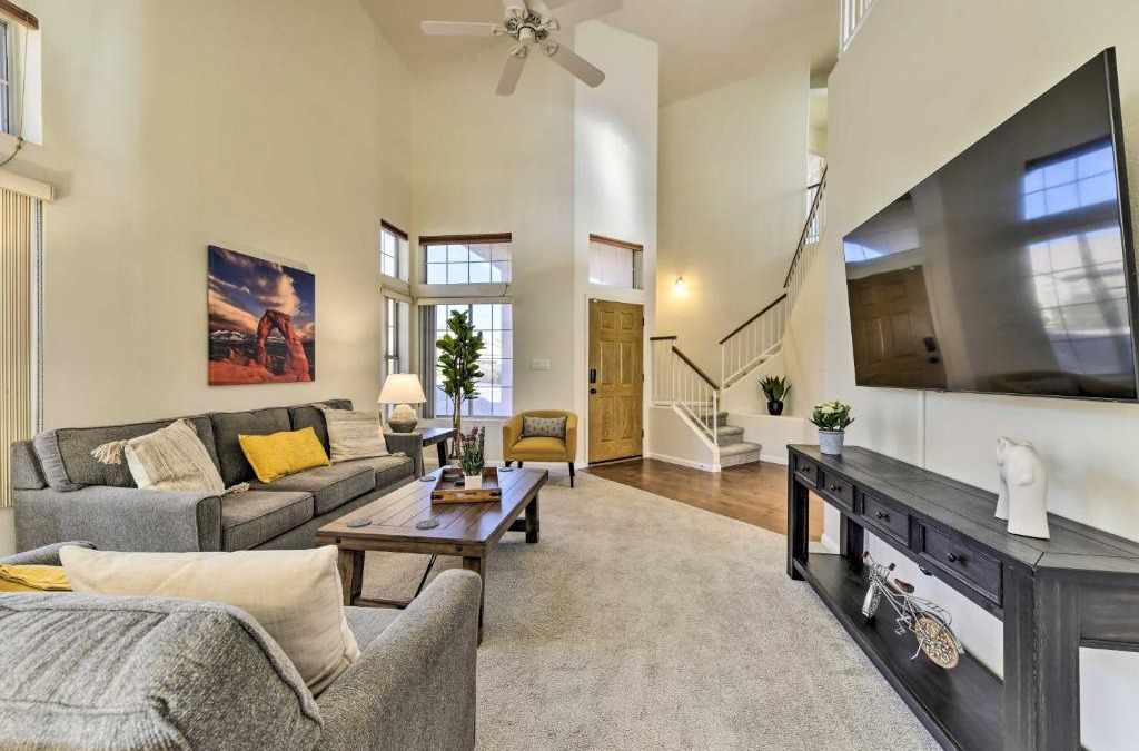 Gilbert House | Gilbert Home with Pool Less Than 1 Mi to Town Square!