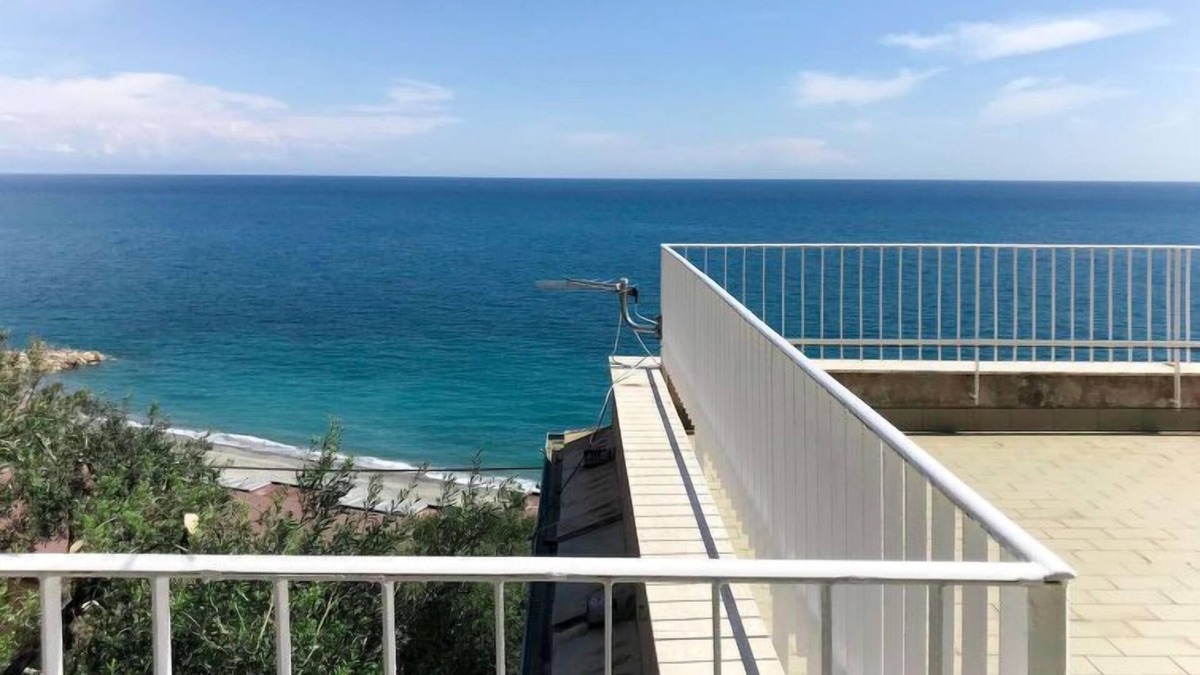 Bergeggi House | Giorgia (BGB100) by Interhome