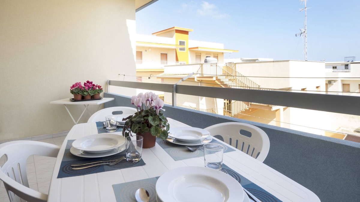 Casuzze Apartment | Girasole’s apartment is located in the lovely village of Casuzze.