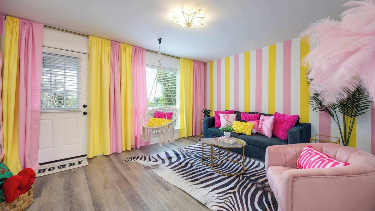 North Capitol Condo | Girls Trip Ready Pool 6 Guests -Music Row Area