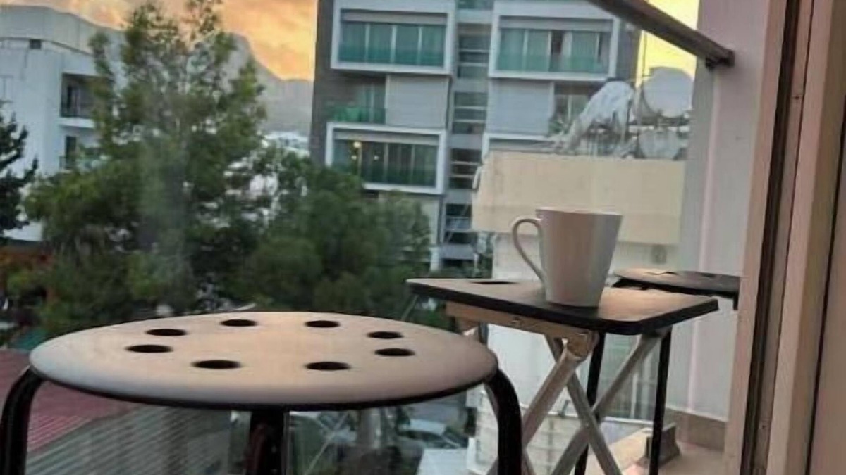 Politiko Apartment | Girne Central 1 bedroom, walk to harbour