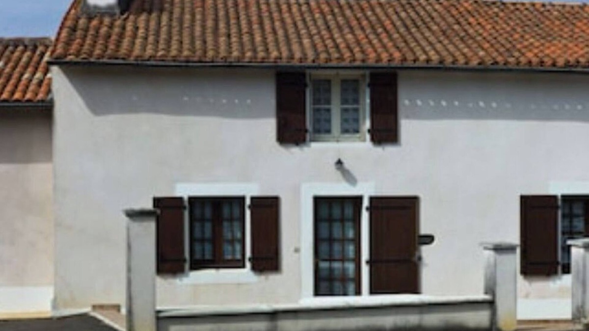 Aslonnes House | 'Gite 1' (7 people), La Balaise