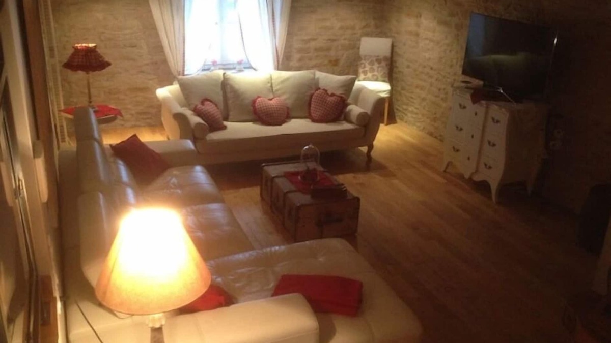 Jeuxey House | Gite 12 P."la Grange" Jeuxey