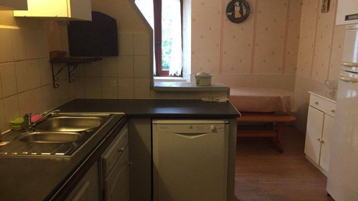 Chateau-Verdun House | Gite 3 - Le Cairn - bed and breakfast