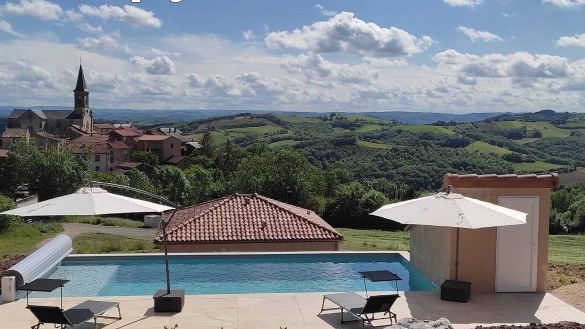 Saint-Victor-et-Melvieu Cottage | GITE ALLn COMFORT NEAR MILLAU/ROQUEFORT PANORAMIC VIEW HEATED SWIMMING POOL