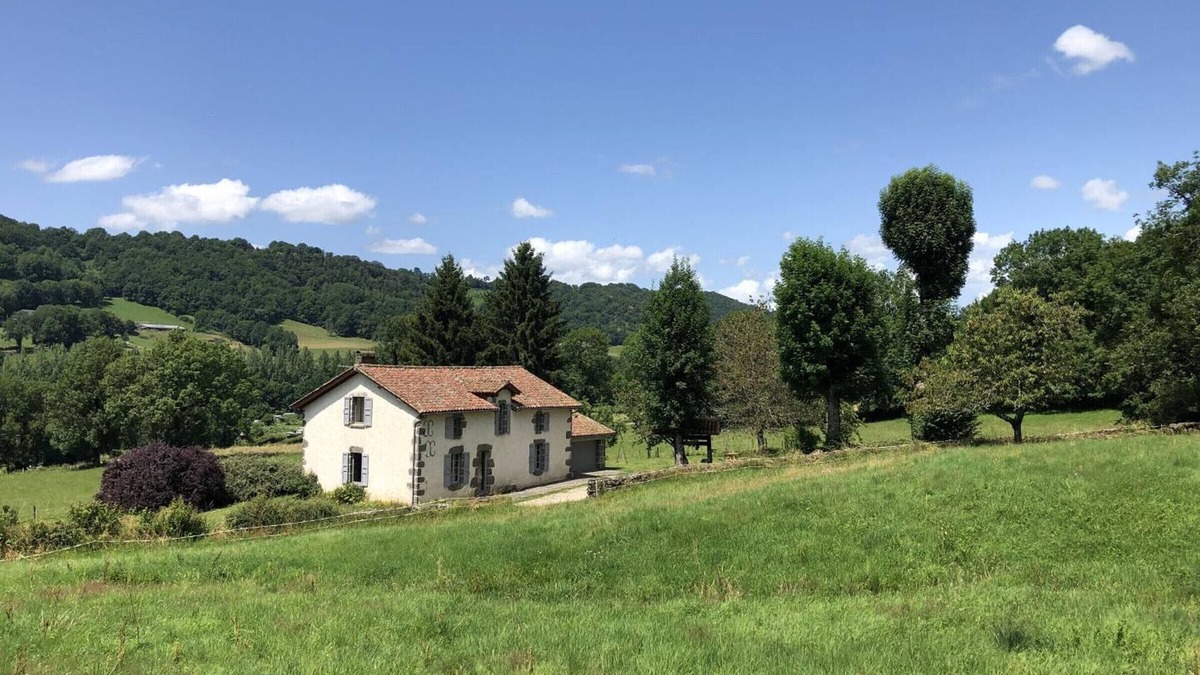 Aurillac Cottage | Gite Aurillac, 3 bedrooms, 6 persons
