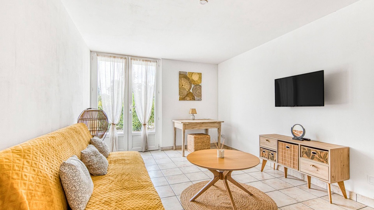 Begadan House | Gîte Barrail du Moulin in the Heart of the Médoc Vineyards, Between Estuary and Ocean