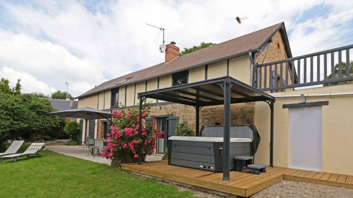 Cisai-Saint-Aubin Cottage | Gite Cisai-Saint-Aubin, 3 bedrooms, 8 persons
