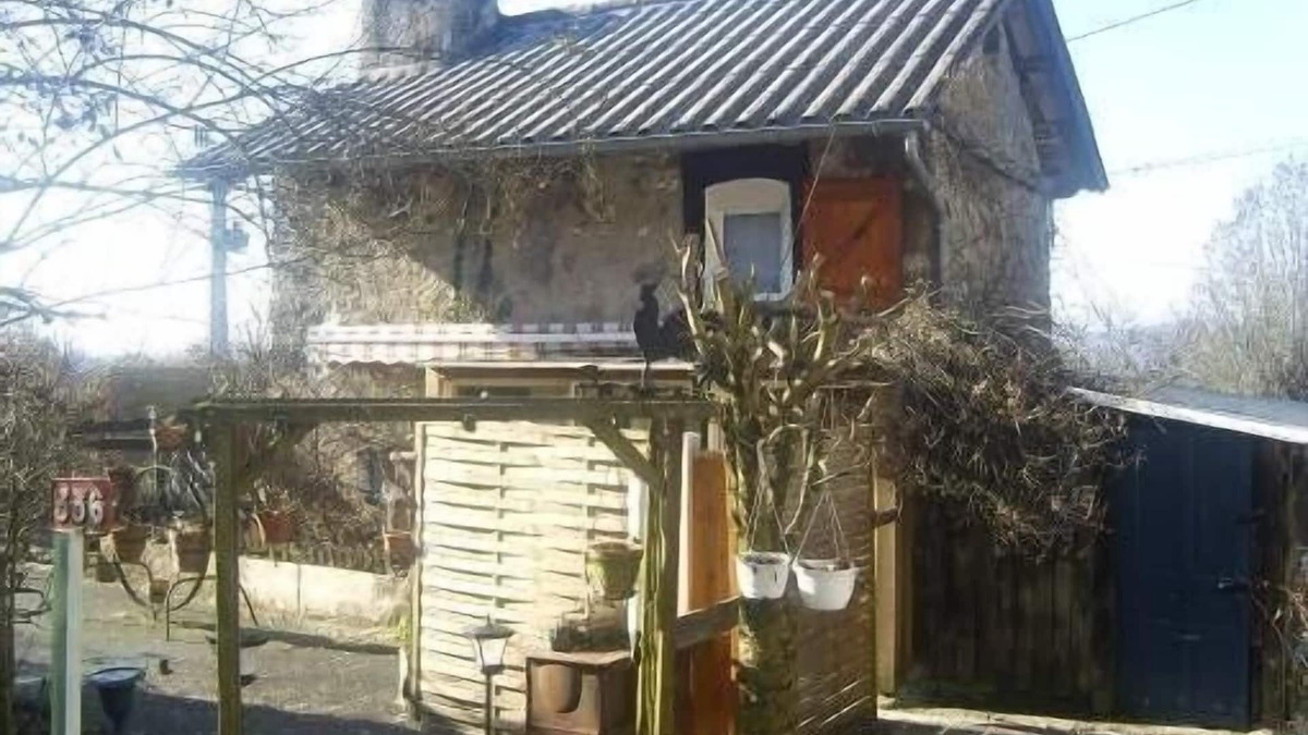 Vezac Cottage | Gite close to the owner's house on the mountain side