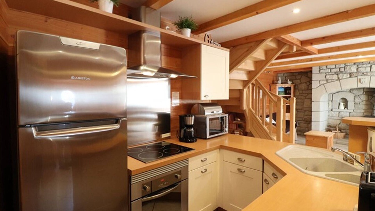 Collandres Cottage | Gite Collandres, 2 bedrooms, 4 persons