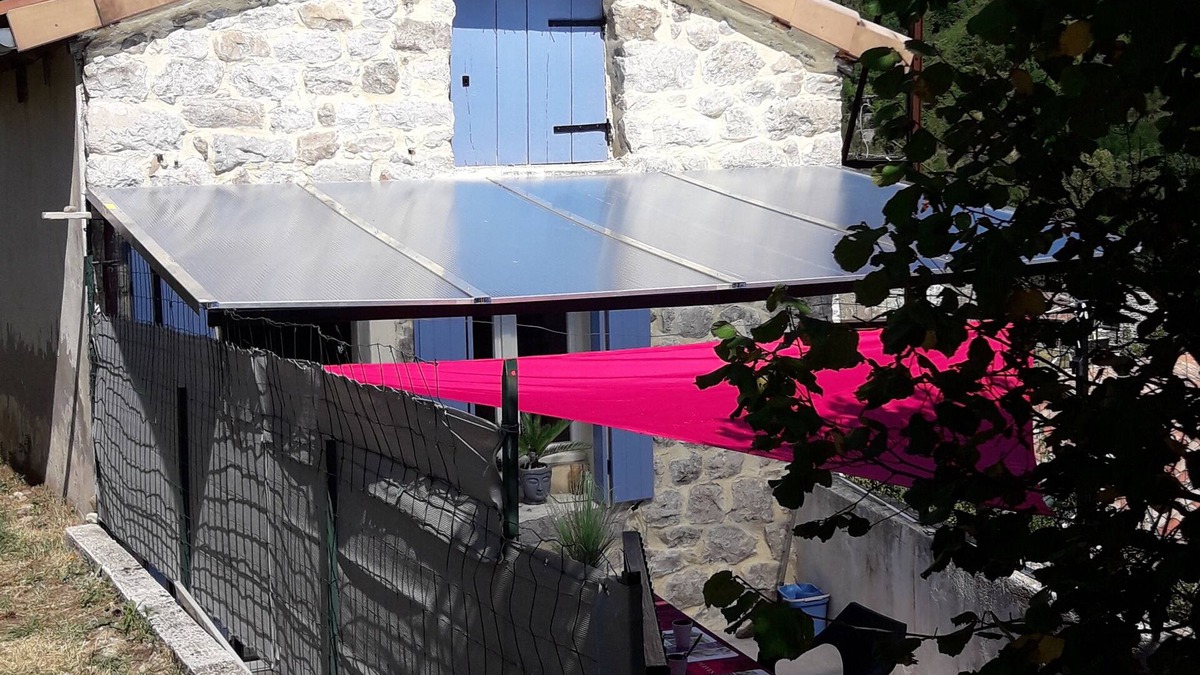 La Souche House | Gite D'arga 4 à 6 Pers Avec vue sur la Montagne, 5 min à Pied D'un Plan D'eau