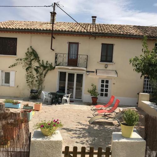 Saint-Remeze House | Gite d'Isa