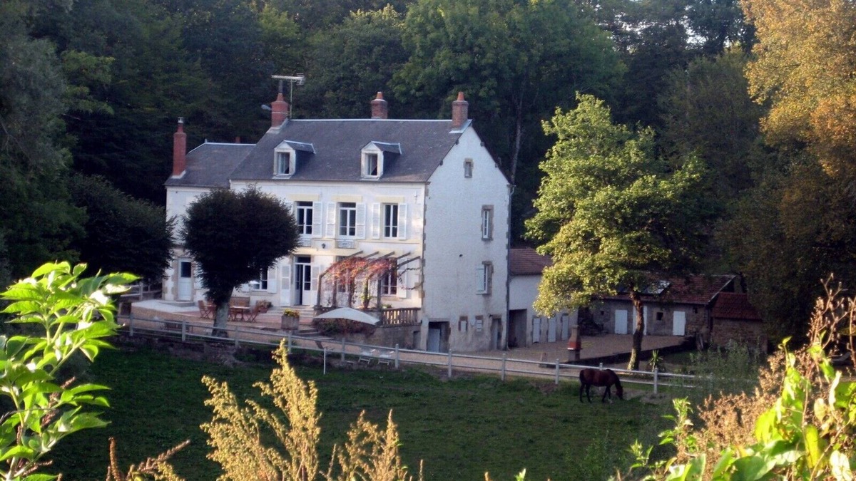 La Machine Cottage | GITE de L'ETANG-JAUNE families or group of friends Burgundy Nievre La Machine