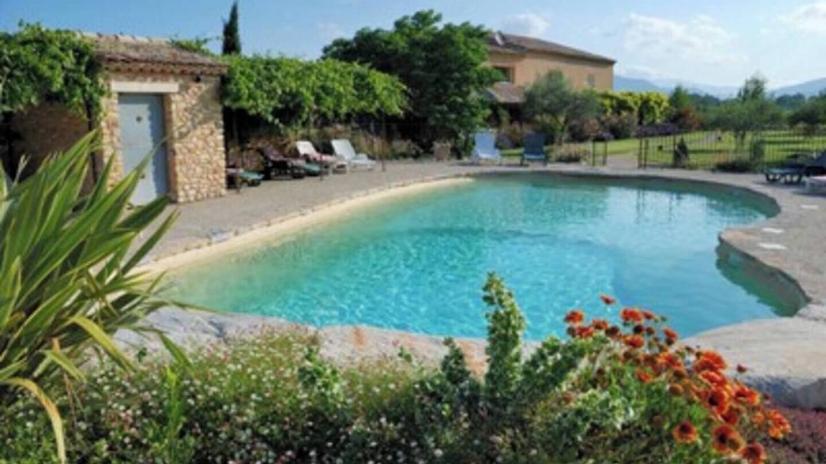 Villedieu Apartment | Gite de l'Olivier 8 persons with swimming pool and garden in Provence !