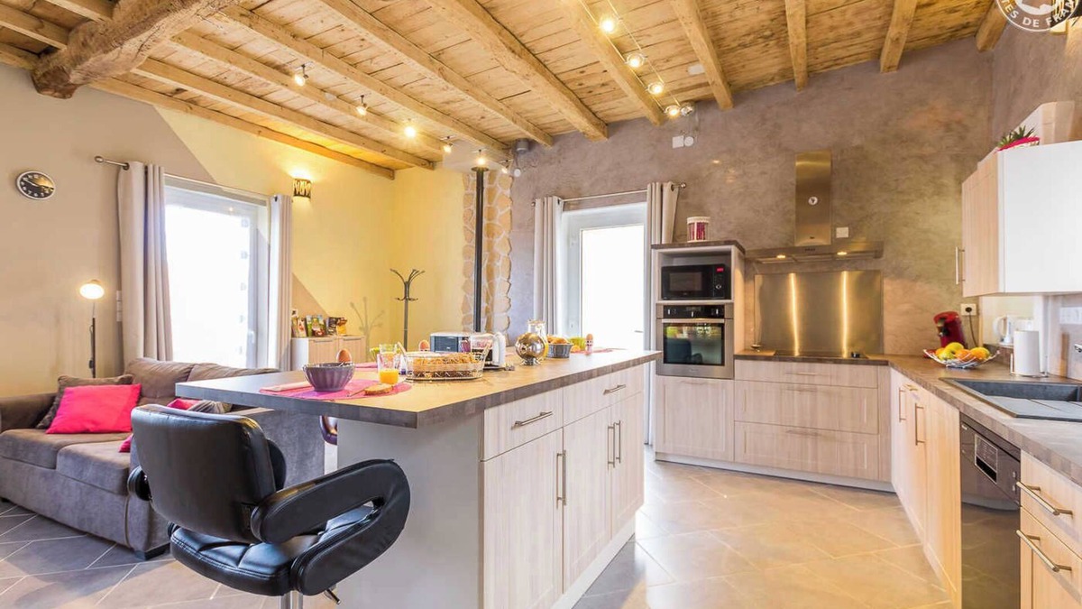 Champagneux House | GITE DE LA VIOLETTE - CHAMPAGNEUX