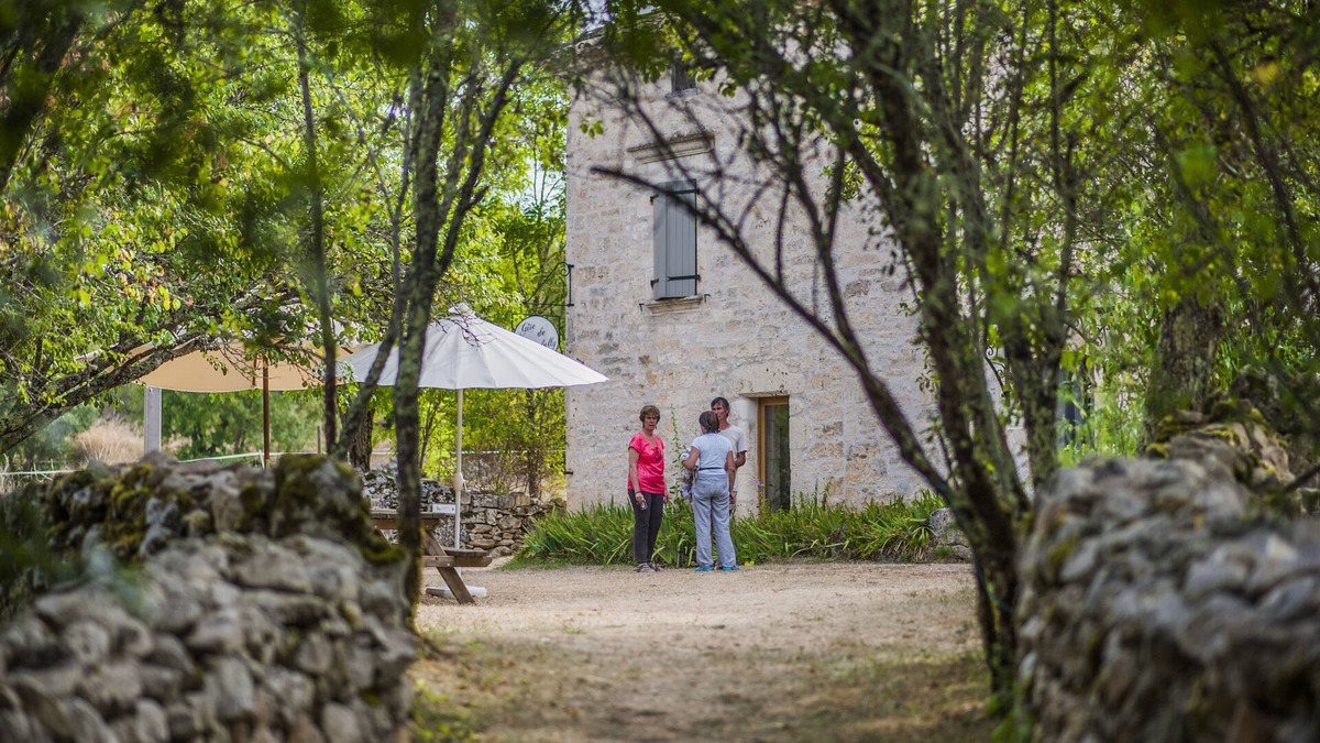 Lalbenque House | Gite de Poudally in the countryside