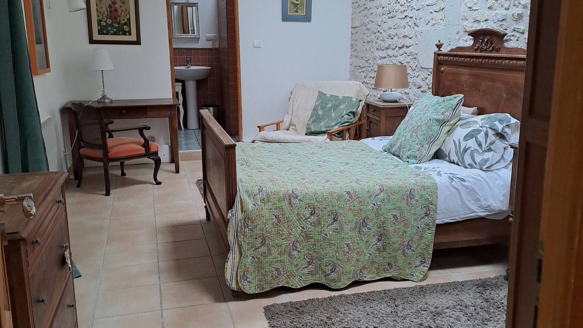 Cherac Other | Gite du Calme Bed & Breakfast Cognac. Room Acacia for 2 people