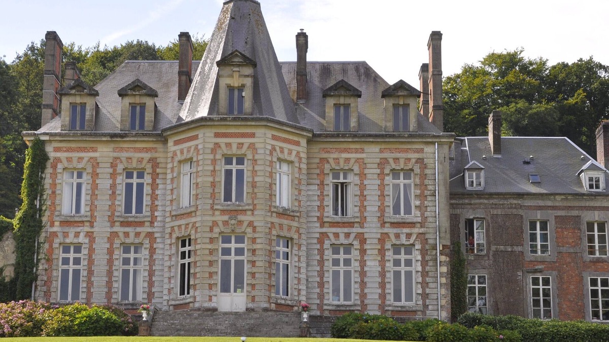 La Calotterie Cottage | Gite du château de la Caloterie - sleeps 8 to 12 people