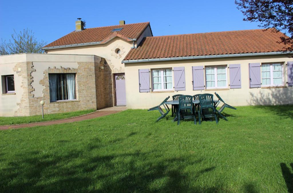 Landemont House | Gite En Campagne Isatis