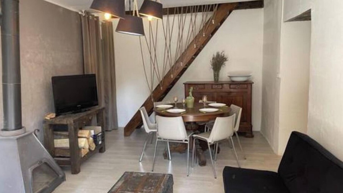 Besson House | Gite Eugénie