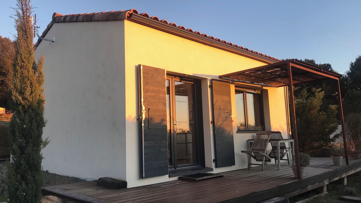 Verzeille House | Gite for 2, in the countryside, 15 minutes from the medieval town of Carcassonne