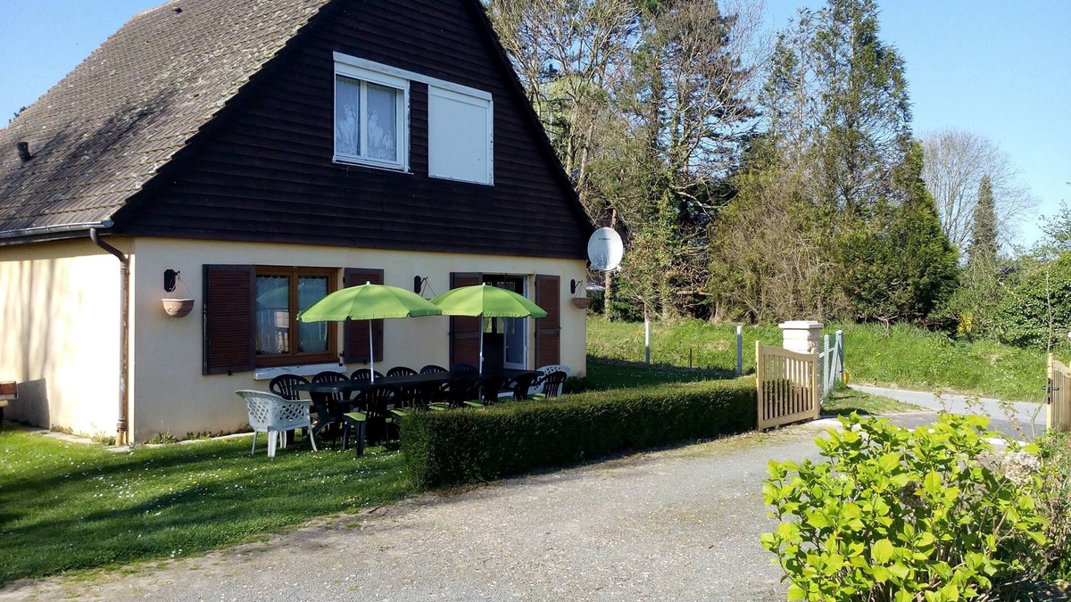 Saint-Riquier-es-Plains House | GITE in peace on the edge of the golf course and 10 minutes from the sea for 15 people