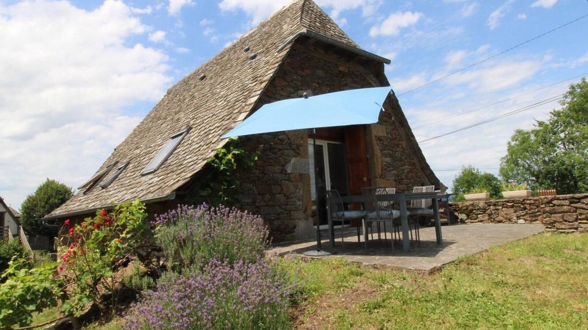 Junhac Cottage | Gite Junhac, 2 bedrooms, 4 persons