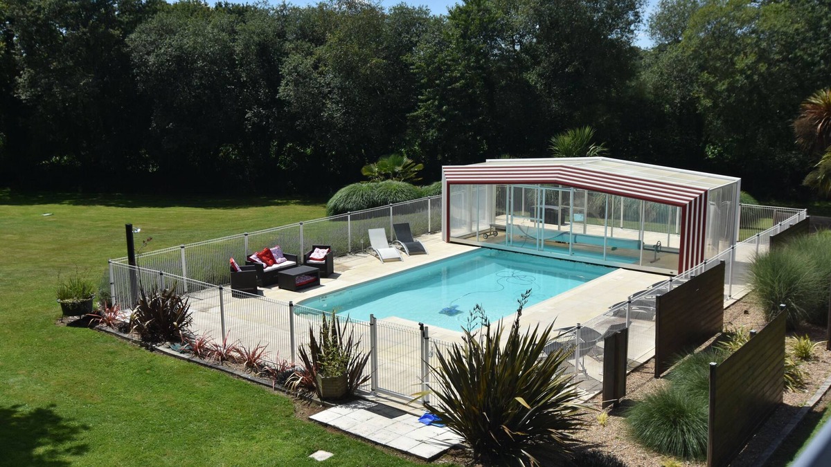 Saint-Thois House | Gite " L'Argoat" de la Garenne Des Renards en FINISTERE