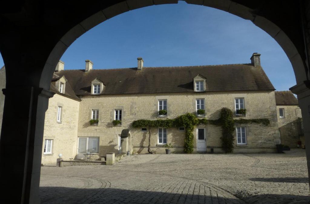 Martragny Apartment | Gite LA CHARRETTERIE