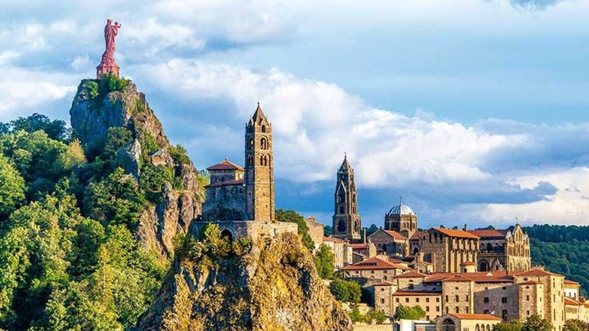 Le Puy-en-Velay Hotel | Gite La Découverte