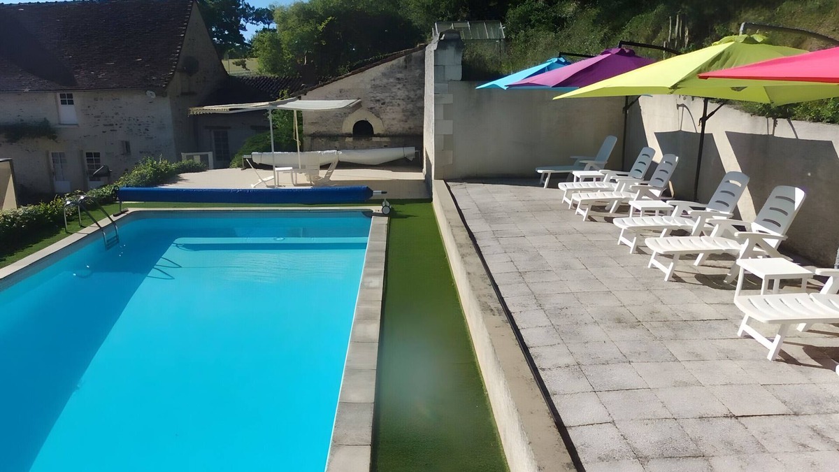 Mondion House | Gîte 'La Fromagerie' with Shared Pool, Private Terrace and Wi-Fi