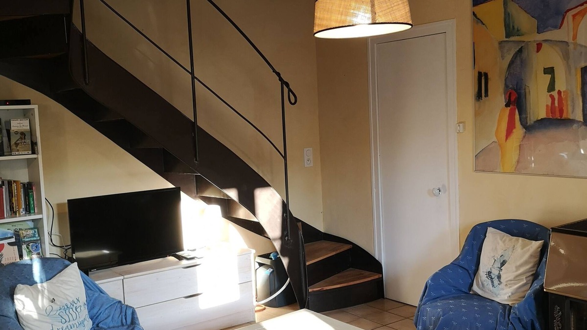 Saint-Franchy House | Gite La Tanière d'Ysengrin a cosy house in the heart of a Burgundy village