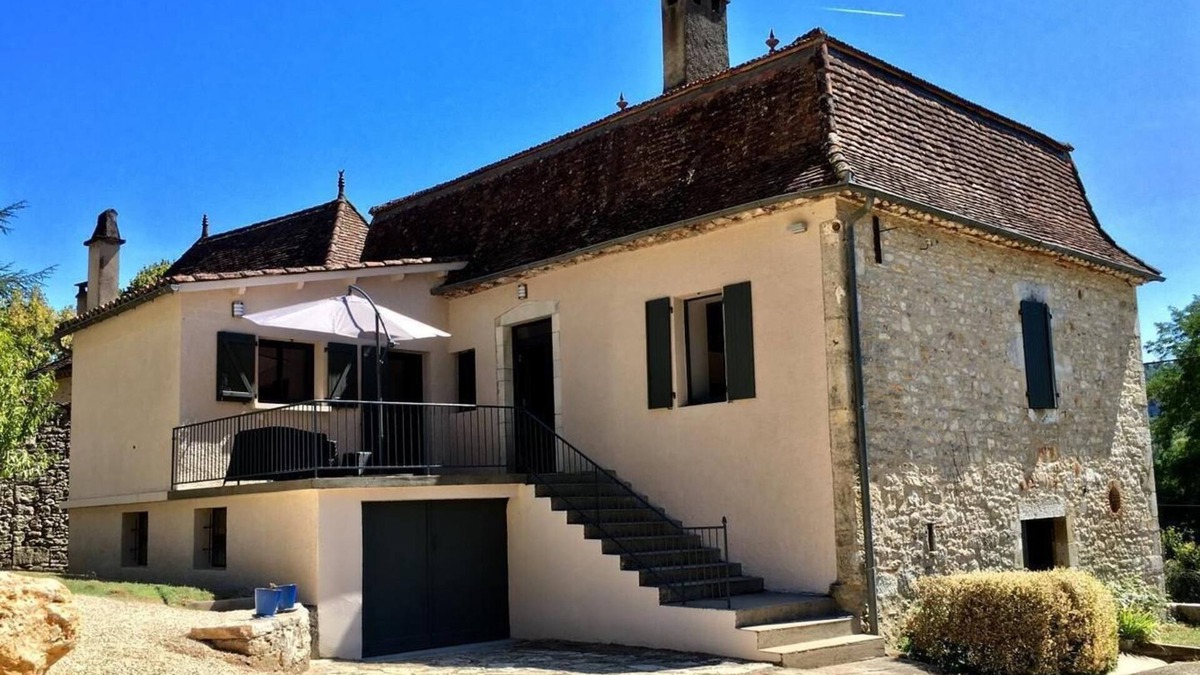 Tour-de-Faure House | Gite Le Roucayral, superb view of ST CIRQ LAPOPIE. 2 air-conditioned bedrooms.