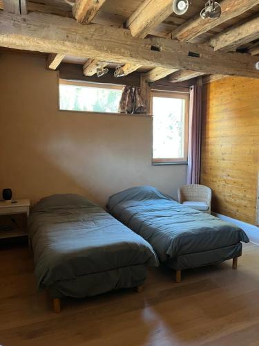 Cons-Sainte-Colombe Bed & Breakfast | Gite les 4 Saisons - chambre Eté