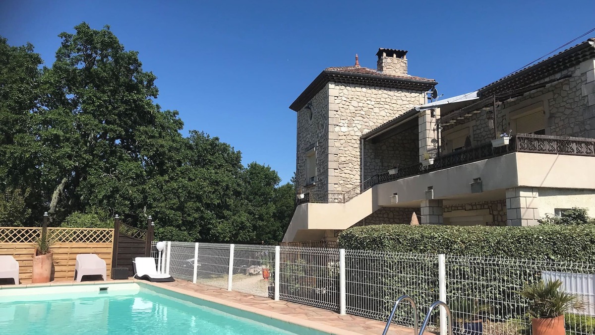 Salavas Cottage | GITE LES BUIS -MAS OF OLD OAK -WITH POOL -AU PEACE