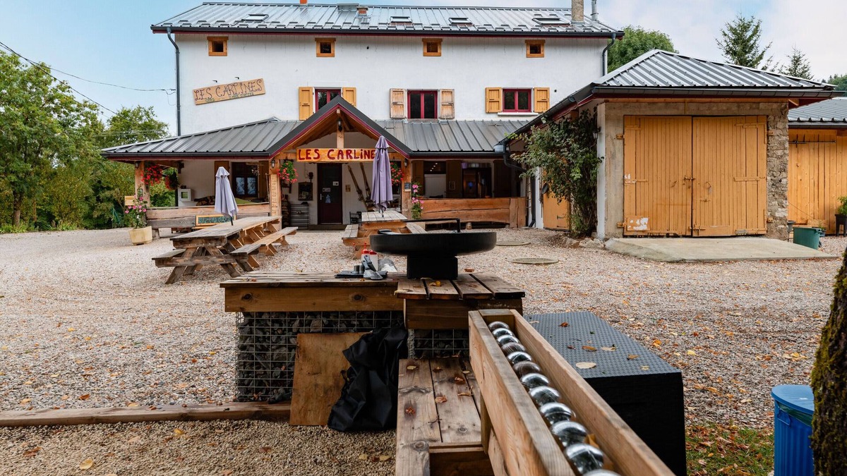 Vassieux-en-Vercors Cottage | Gîte 'Les Carlines' with Mountain View, Shared Terrace and Wi-Fi