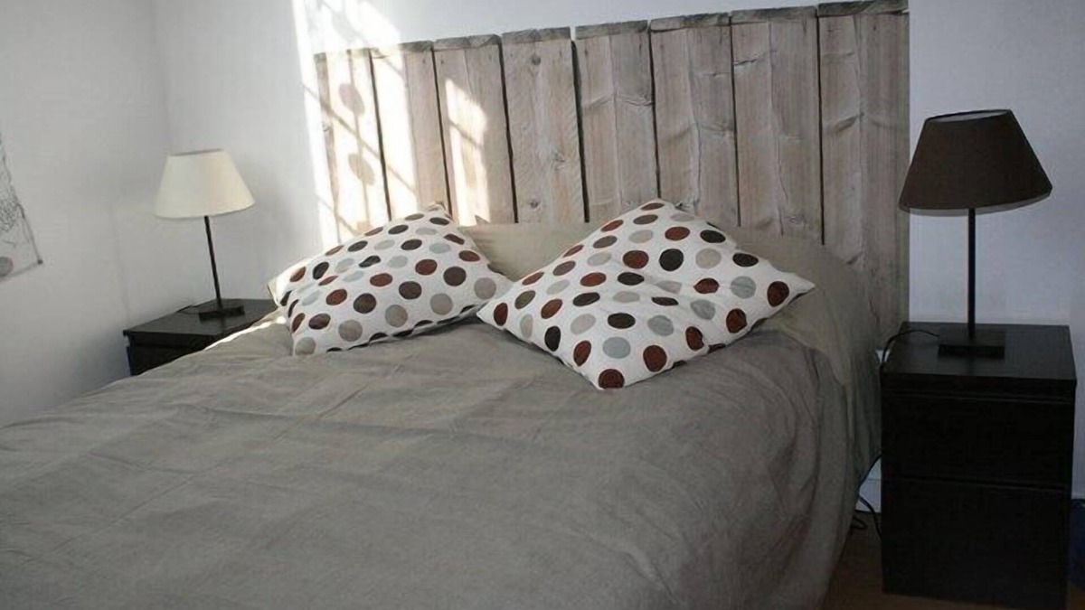 Dompierre-sur-Mer Apartment | Gîte les Dimeries - La Rochelle holiday home for 2 persons. with garden.