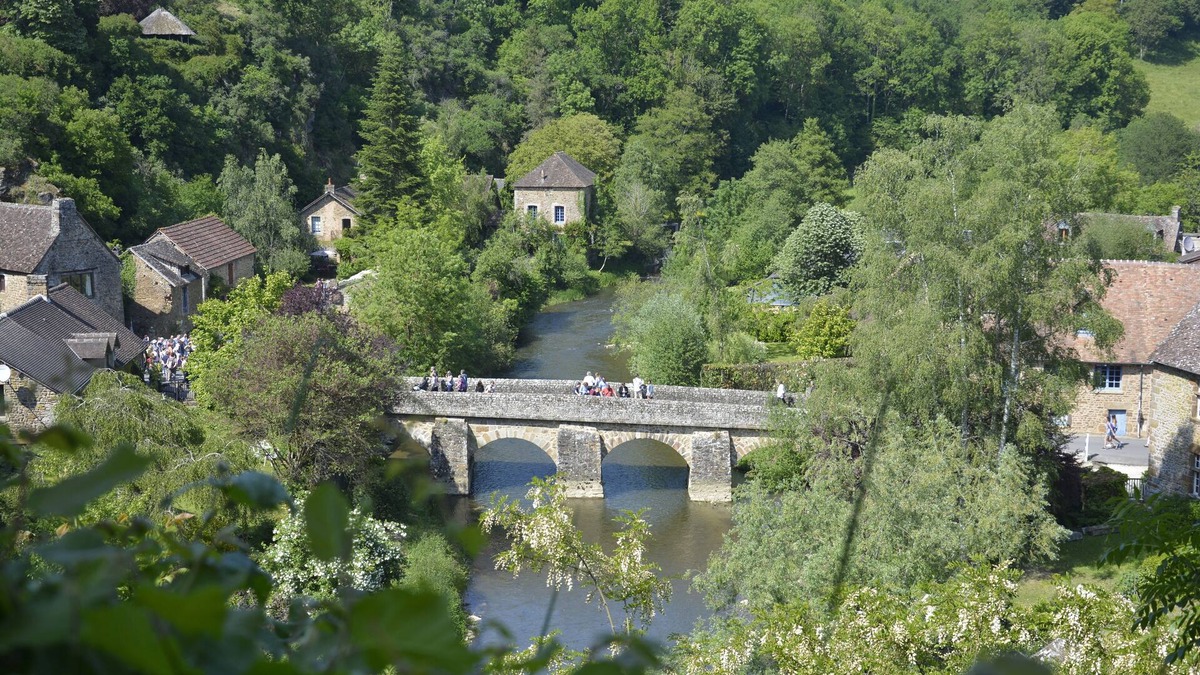 Rouperroux Apartment | Gite Les Hirondelles. Lovely gite, suitable for the disabled.