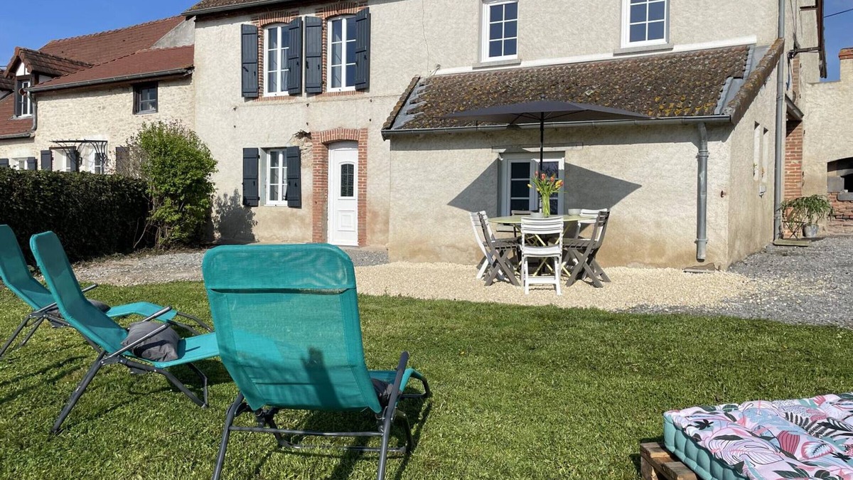 Louchy-Montfand Cottage | Gite Louchy-Montfand, 2 bedrooms, 4 persons