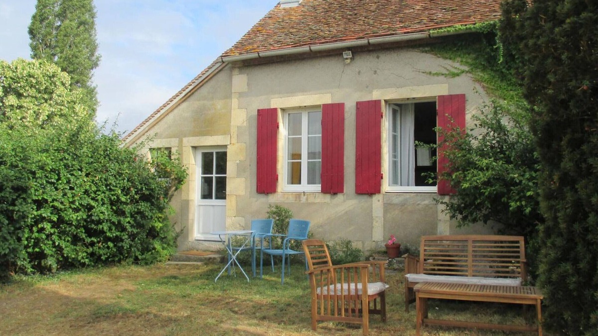 Lurcy-Levis Cottage | Gite Lurcy-Lévis, 1 bedroom, 2 persons