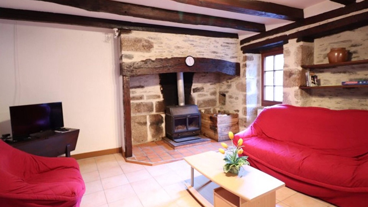 Marcoles Cottage | Gite Marcolès, 2 bedrooms, 4 persons